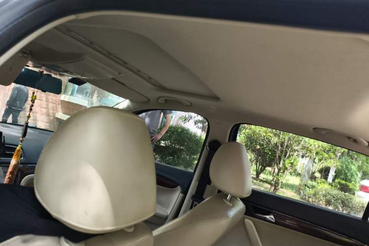 Used Volkswagen Lavida 2013 Restyled Classic 1.6L Manual Comfort Edition Headliner