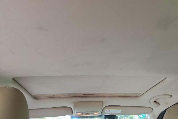 Used Volkswagen Lavida 2013 Restyled Classic 1.6L Manual Comfort Edition Headliner