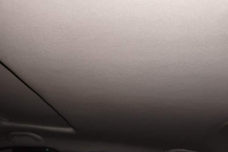 Used Volkswagen Lavida 2013 Restyled Classic 1.6L Automatic Comfort Edition Headliner