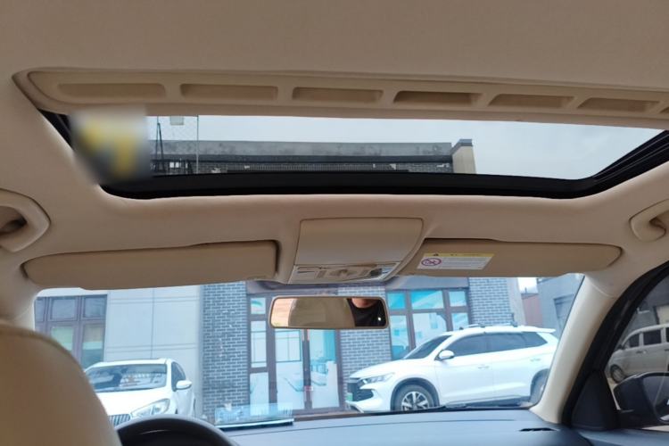Used Volkswagen Lavida 2013 Restyled Classic 1.6L Automatic Comfort Edition Headliner
