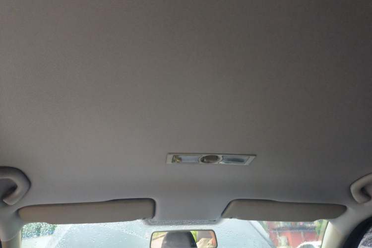 Used Volkswagen Lavida 2013 Revised Classic 1.6L Automatic Fashion Edition Headliner