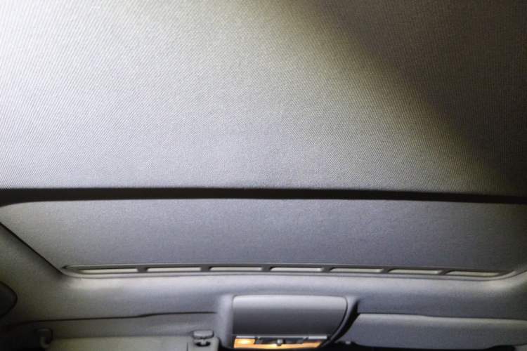 Used Volkswagen Lavida 2013 1.6L Manual Comfort Edition Headliner
