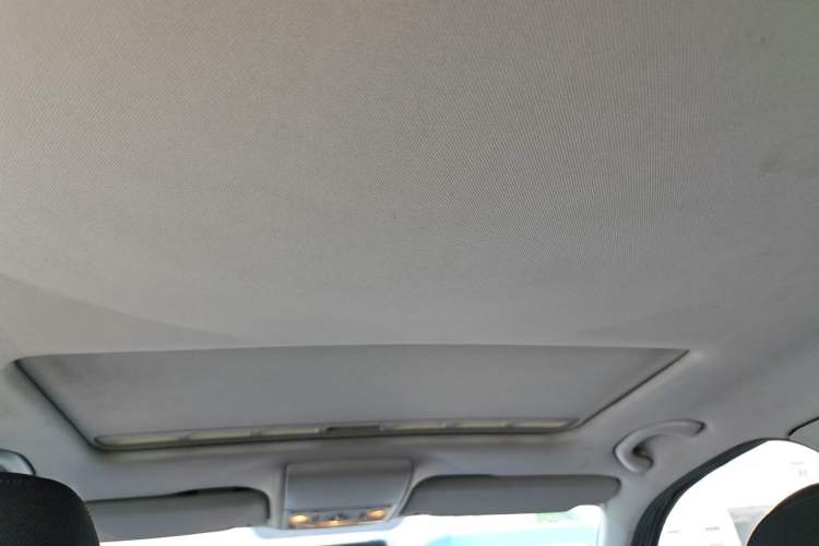 Used Volkswagen Lavida 2013 1.6L Manual Comfort Edition Headliner