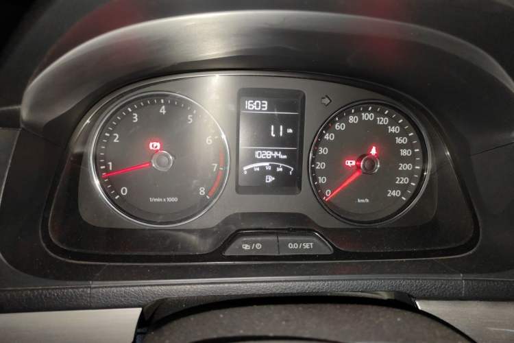 Used Volkswagen Lavida 2013 Restyled Classic 1.6L Manual Comfort Edition Instrument Cluster