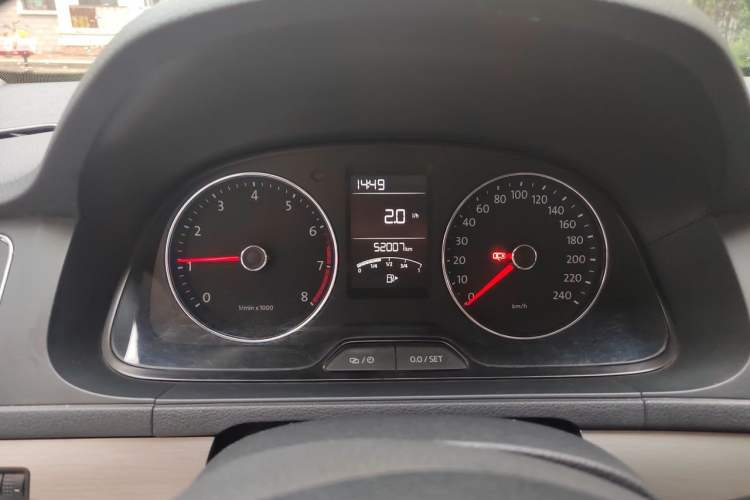 Used Volkswagen Lavida 2013 Restyled Classic 1.6L Manual Comfort Edition Instrument Cluster