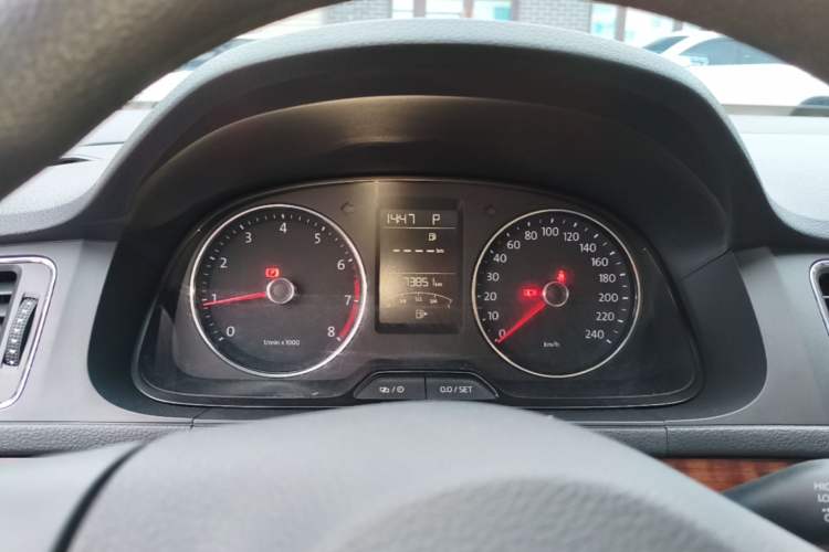Used Volkswagen Lavida 2013 Restyled Classic 1.6L Automatic Comfort Edition Instrument Cluster