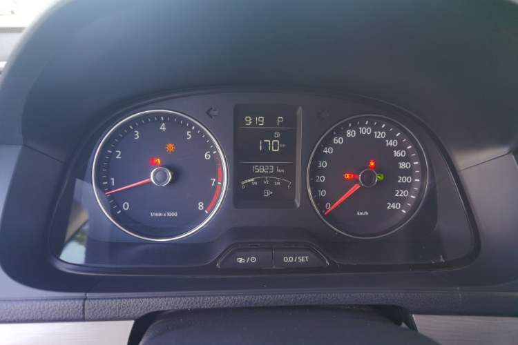 Used Volkswagen Lavida 2013 Restyled Classic 1.6L Automatic Comfort Edition Instrument Cluster