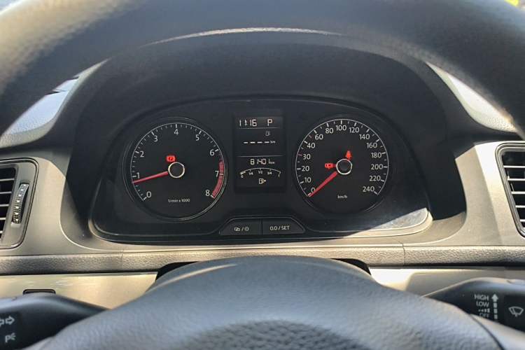 Used Volkswagen Lavida 2013 Revised Classic 1.6L Automatic Fashion Edition Instrument Cluster