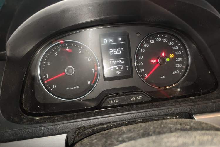Used Volkswagen Lavida 2013 Revised Version 1.4 TSI DSG Comfort Edition Instrument Cluster