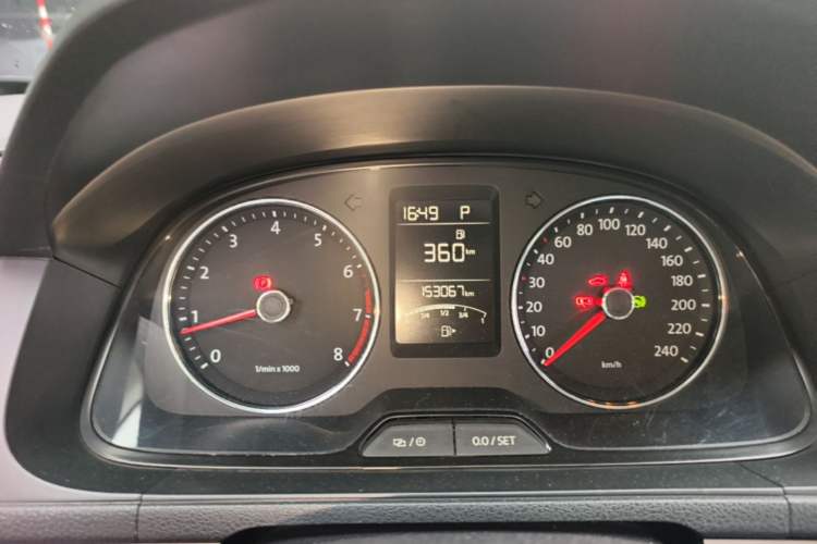 Used Volkswagen Lavida 2013 Revised Version 1.4 TSI DSG Comfort Edition Instrument Cluster