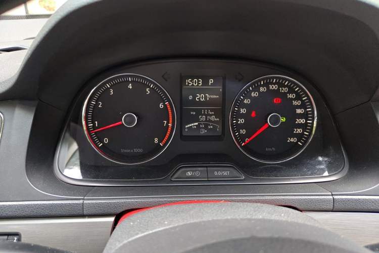 Used Volkswagen Lavida 2013 1.4TSI DSG Comfort Edition Instrument Cluster