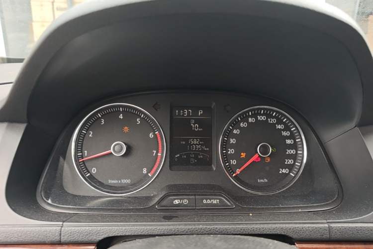 Used Volkswagen Lavida 2013 1.4TSI DSG Comfort Edition Instrument Cluster