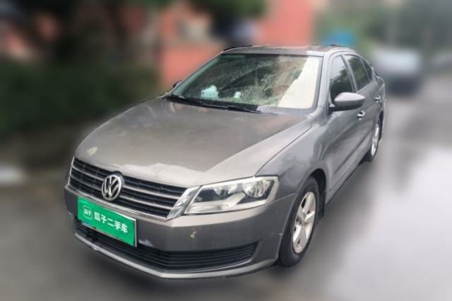 Ojetý Volkswagen Lavida 2013 Revised Classic 1.6L Automatic Fashion Edition