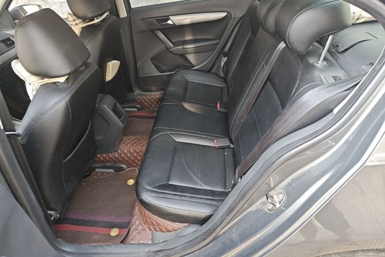 Used Volkswagen Lavida 2013 Revised Classic 1.6L Automatic Fashion Edition Left Rear Seat