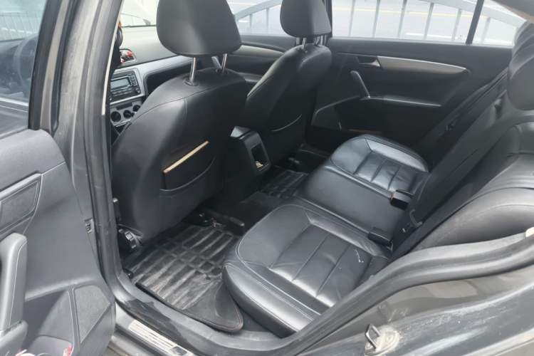 Used Volkswagen Lavida 2013 1.4TSI DSG Comfort Edition Left Rear Seat