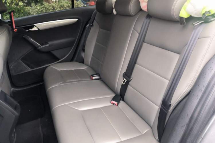 Used Volkswagen Lavida 2013 Revised Classic 1.6L Automatic Fashion Edition Left Rear Seat