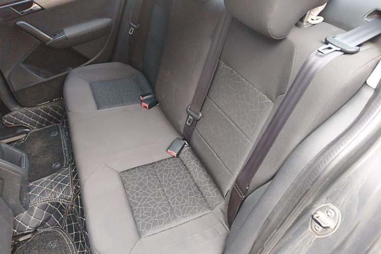 Used Volkswagen Lavida 2013 Revised Classic 1.6L Automatic Fashion Edition Left Rear Seat