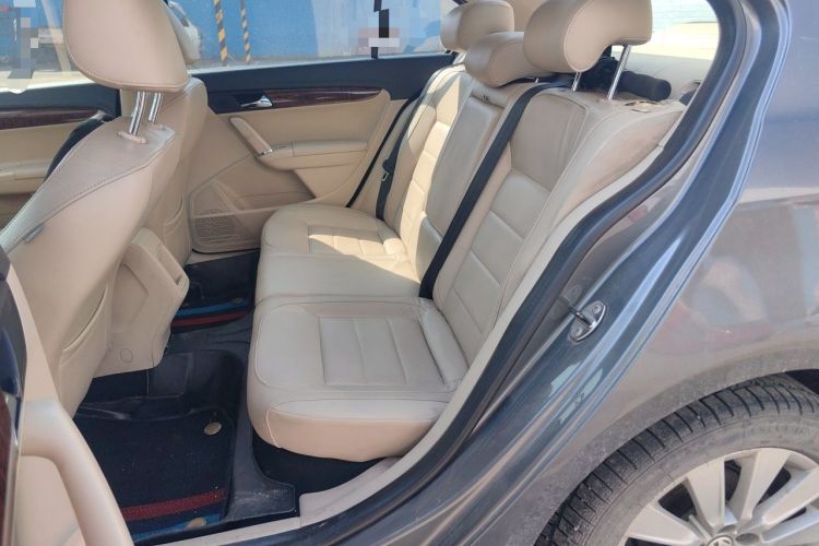 Used Volkswagen Lavida 2013 1.6L Automatic Comfort Edition Left Rear Seat