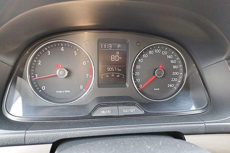 Used Volkswagen Lavida 2013 Restyled Classic 1.6L Automatic Comfort Edition Odometer Close Up