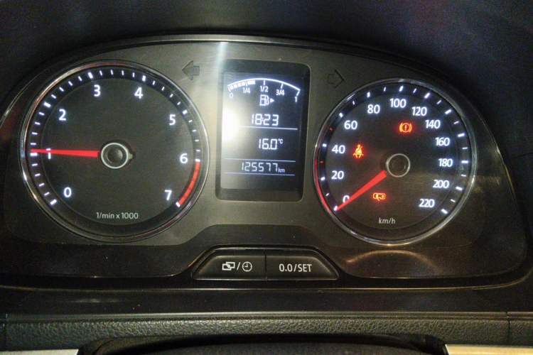 Used Volkswagen Lavida 2013 1.6L Manual Comfort Edition Odometer Close Up