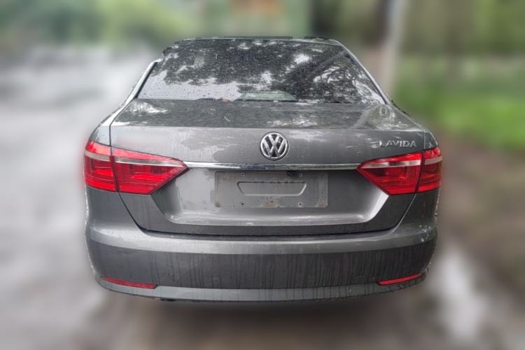 Used Volkswagen Lavida 2013 Revised Classic 1.6L Manual Fashion Edition Rear