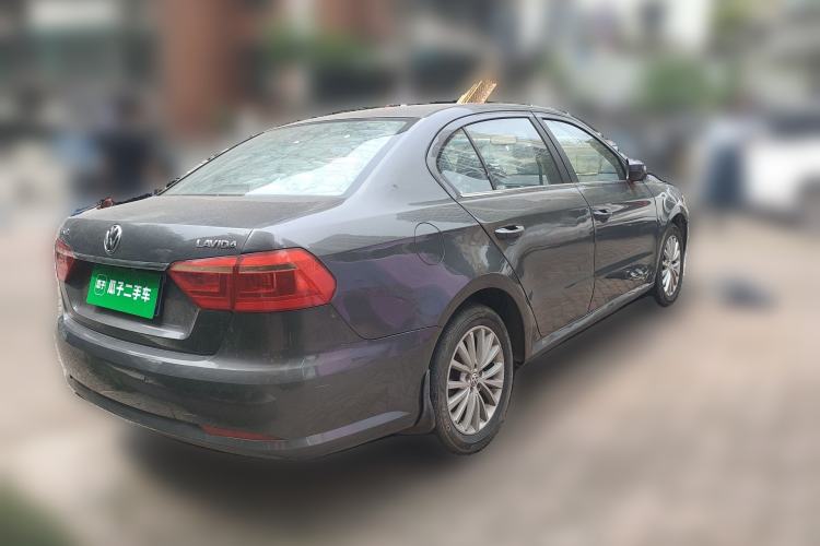 Used Volkswagen Lavida 2013 Revised Version 1.6L Automatic Luxury Edition Rear Right 45 Deg