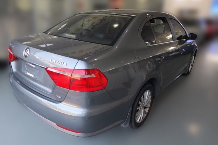 Used Volkswagen Lavida 2013 Revised Version 1.4 TSI DSG Luxury Edition Rear Right 45 Deg