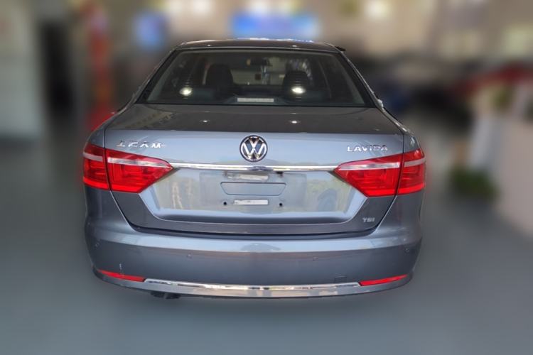 Used Volkswagen Lavida 2013 Revised Version 1.4 TSI DSG Luxury Edition Rear
