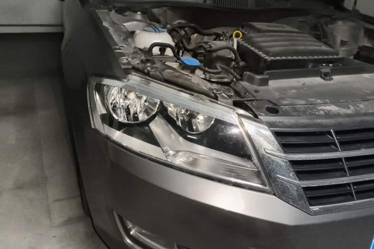 Used Volkswagen Lavida 2013 Restyled Classic 1.6L Automatic Comfort Edition Right Front Headlight