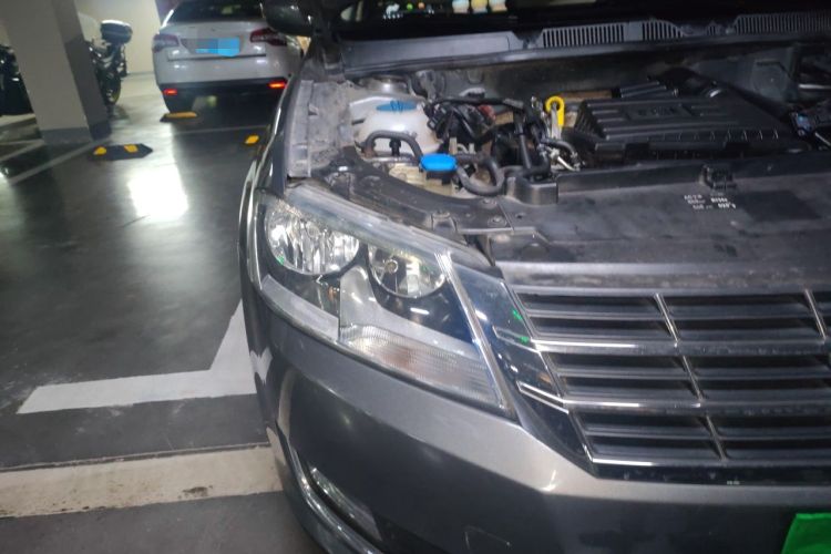 Used Volkswagen Lavida 2013 Revised Version 1.4 TSI DSG Comfort Edition Right Front Headlight