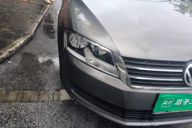 Used Volkswagen Lavida 2013 Revised Classic 1.6L Automatic Fashion Edition Right Front Headlight