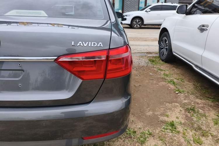 Used Volkswagen Lavida 2013 Restyled Classic 1.6L Automatic Comfort Edition Right Rear Taillight