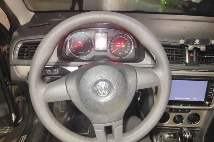Used Volkswagen Lavida 2013 Restyled Classic 1.6L Automatic Comfort Edition Steering Wheel