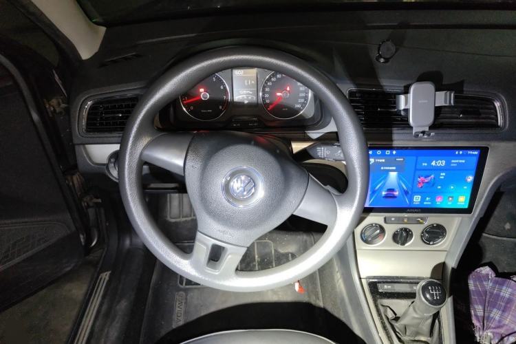 Used Volkswagen Lavida 2013 Restyled Classic 1.6L Manual Comfort Edition Steering Wheel