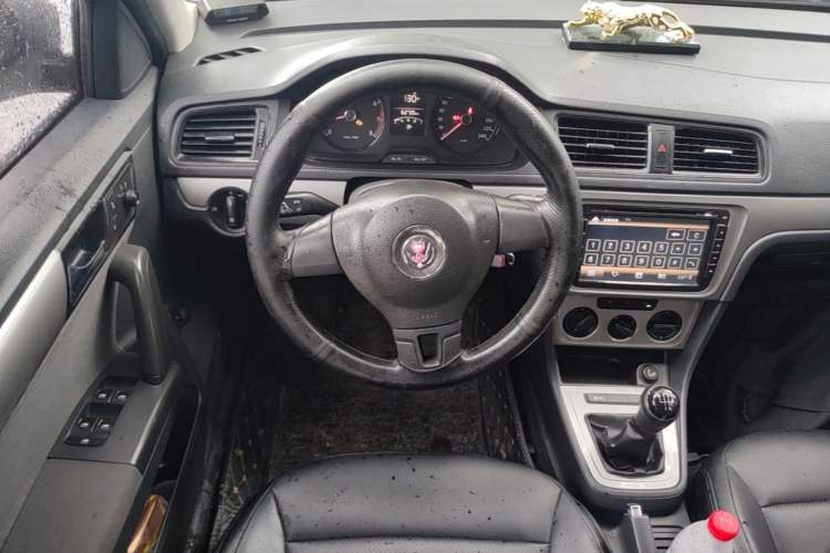 Used Volkswagen Lavida 2013 Revised Classic 1.6L Manual Fashion Edition Steering Wheel