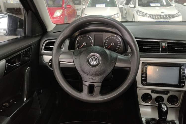 Used Volkswagen Lavida 2013 Restyled Classic 1.6L Automatic Comfort Edition Steering Wheel