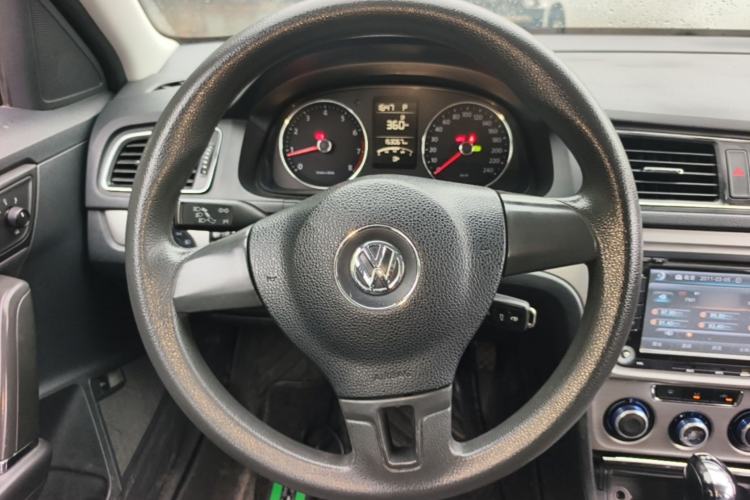 Used Volkswagen Lavida 2013 Revised Version 1.4 TSI DSG Comfort Edition Steering Wheel