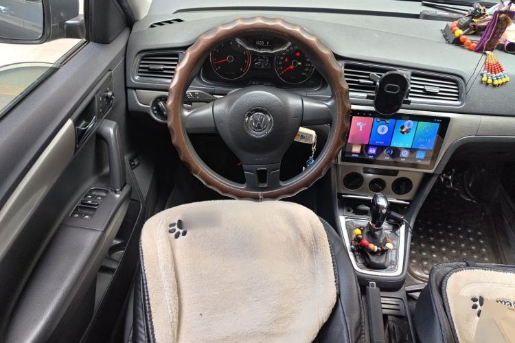 Used Volkswagen Lavida 2013 1.4TSI DSG Comfort Edition Steering Wheel