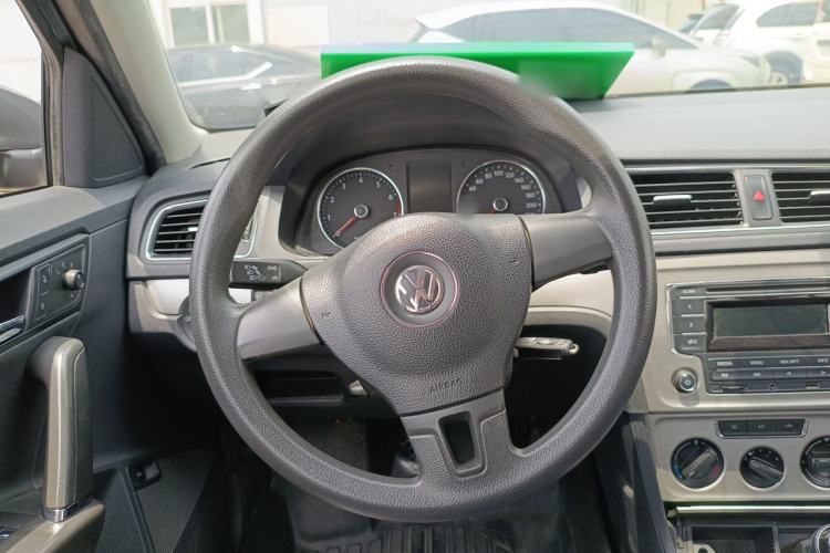Used Volkswagen Lavida 2013 Restyled Classic 1.6L Manual Comfort Edition Steering Wheel