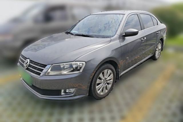 Ojetý Volkswagen Lavida 2013 1.6L Manual Comfort Edition