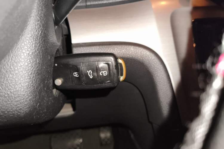 Used Volkswagen Lavida 2013 Restyled Classic 1.6L Automatic Comfort Edition Vehicle Key