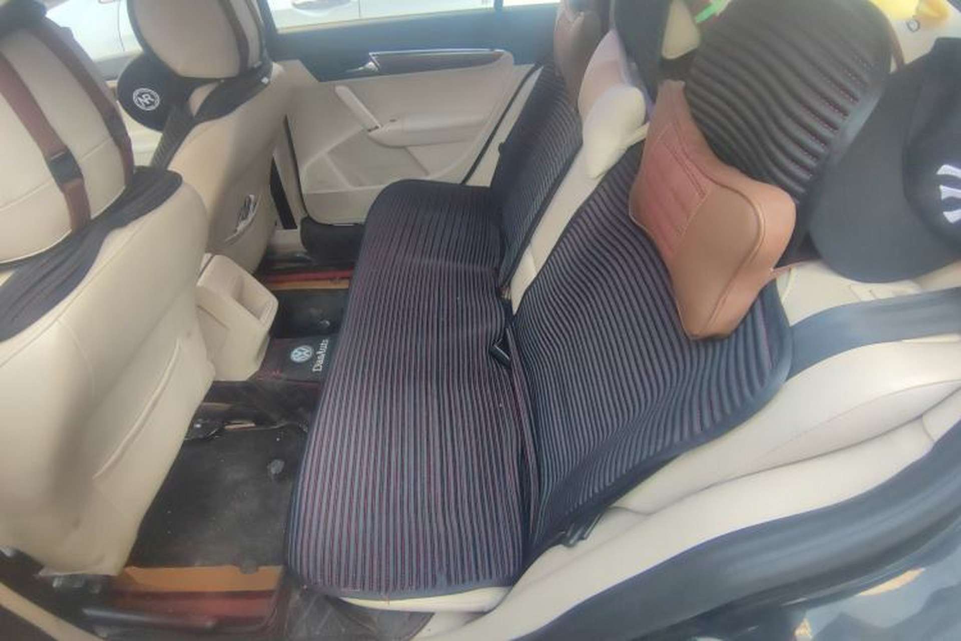 Used Volkswagen Lavida 2013 Revised Classic 1.6L Automatic Fashion Edition Left Rear Seat