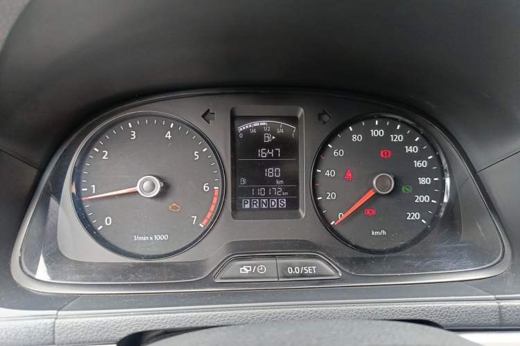 Used Volkswagen Lavida 2013 1.6L Automatic Fashion Edition Instrument Cluster
