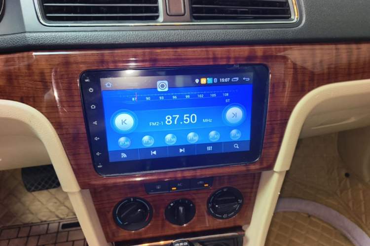 Used Volkswagen Lavida 2013 1.4TSI DSG Comfort Edition Audio And AC Panel