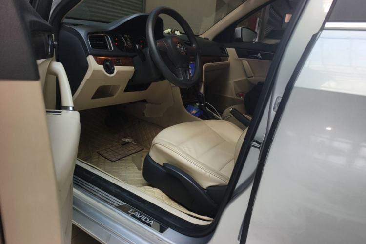 Used Volkswagen Lavida 2013 1.4TSI DSG Comfort Edition Driver Seat