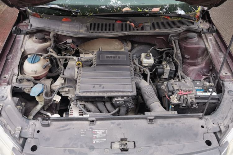 Used Volkswagen Lavida 2013 Restyled Classic 1.6L Manual Comfort Edition Engine Bay