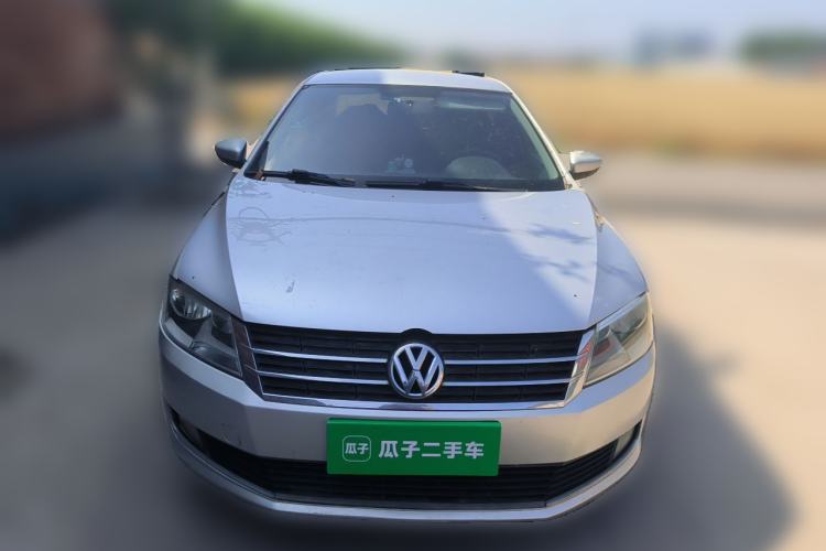 Used Volkswagen Lavida 2013 Revised Classic 1.6L Manual Fashion Edition Front