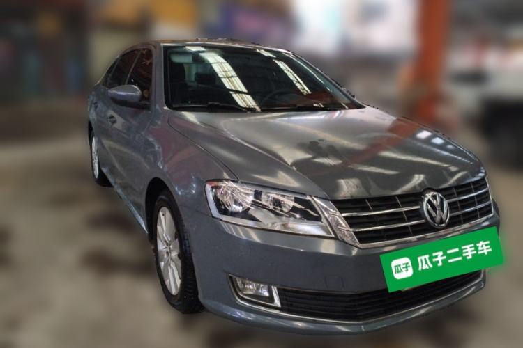 Used Volkswagen Lavida 2013 Restyled Classic 1.6L Manual Comfort Edition Front Right 45 Deg