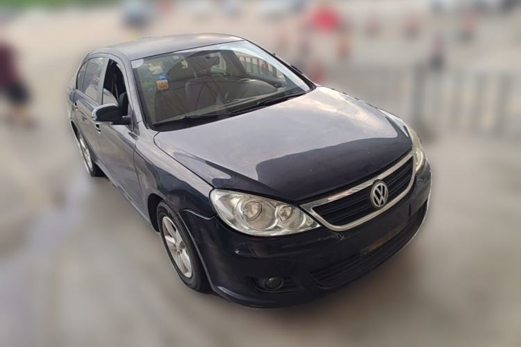 Used Volkswagen Lavida 2013 Classic 1.6L Manual Fashion Edition Front Right 45 Deg