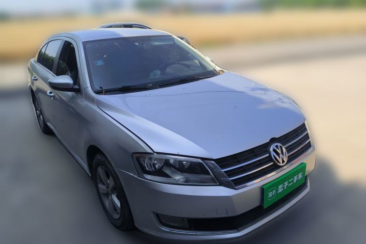 Used Volkswagen Lavida 2013 Revised Classic 1.6L Manual Fashion Edition Front Right 45 Deg